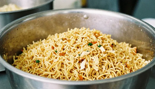 即食拌饭在餐饮配套场景中的多维应用分析