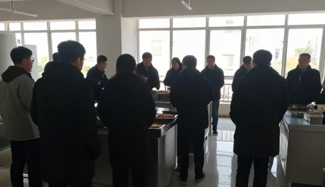食品分装设备选型与维护建议